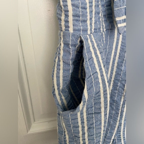 Lost + Wander Seersucker Blue & White Striped Romper w Pockets & Tie Front Large - Picture 6 of 11
